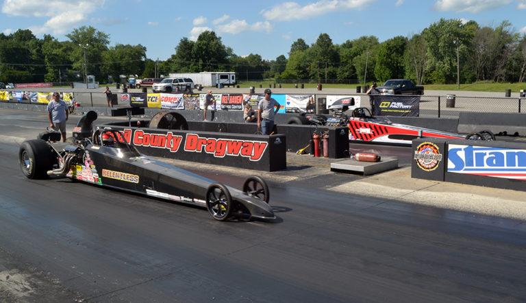 RACERS PIG OUT AT UNCLE BUCK - Drag Racing Action Online